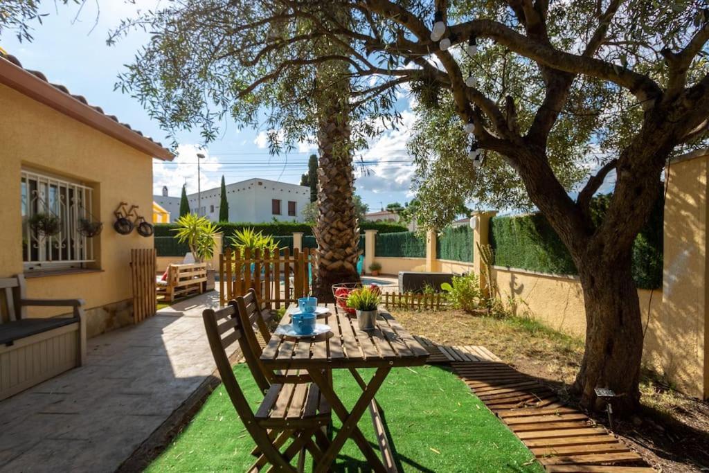 艾姆布里亚布拉瓦Casita Con Jardin, Bbq, Wifi, Centro Y Playa别墅 外观 照片